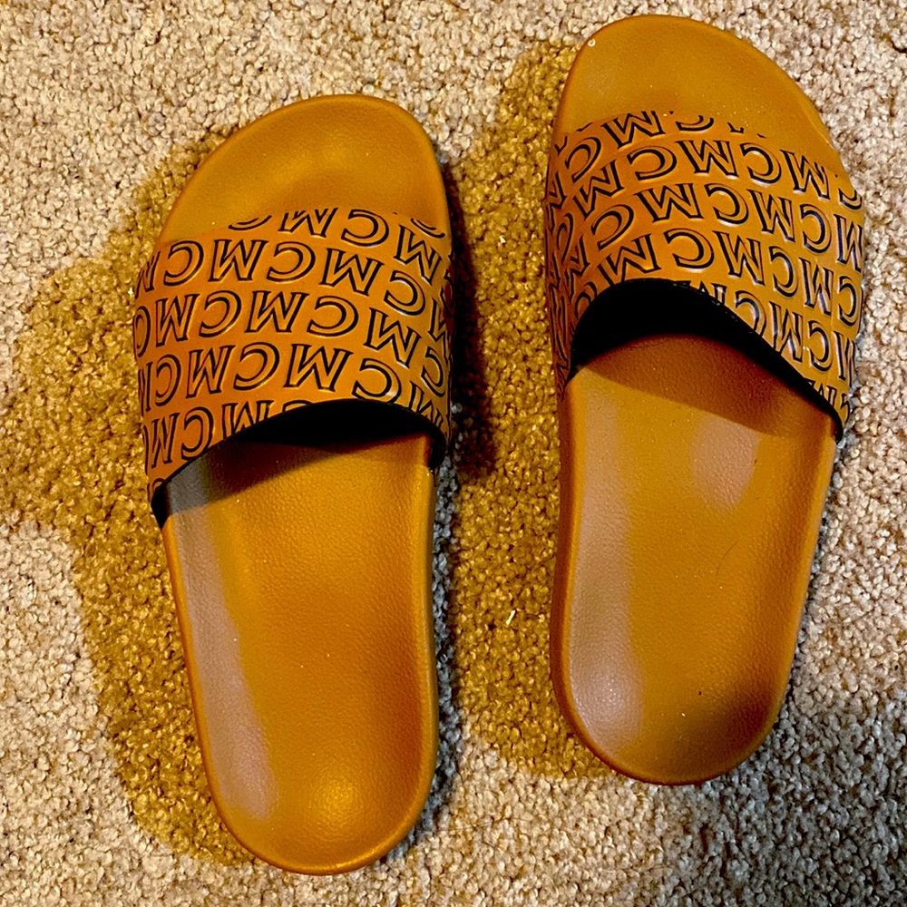 Designer 100% Authentic Mcm Slides - image 1